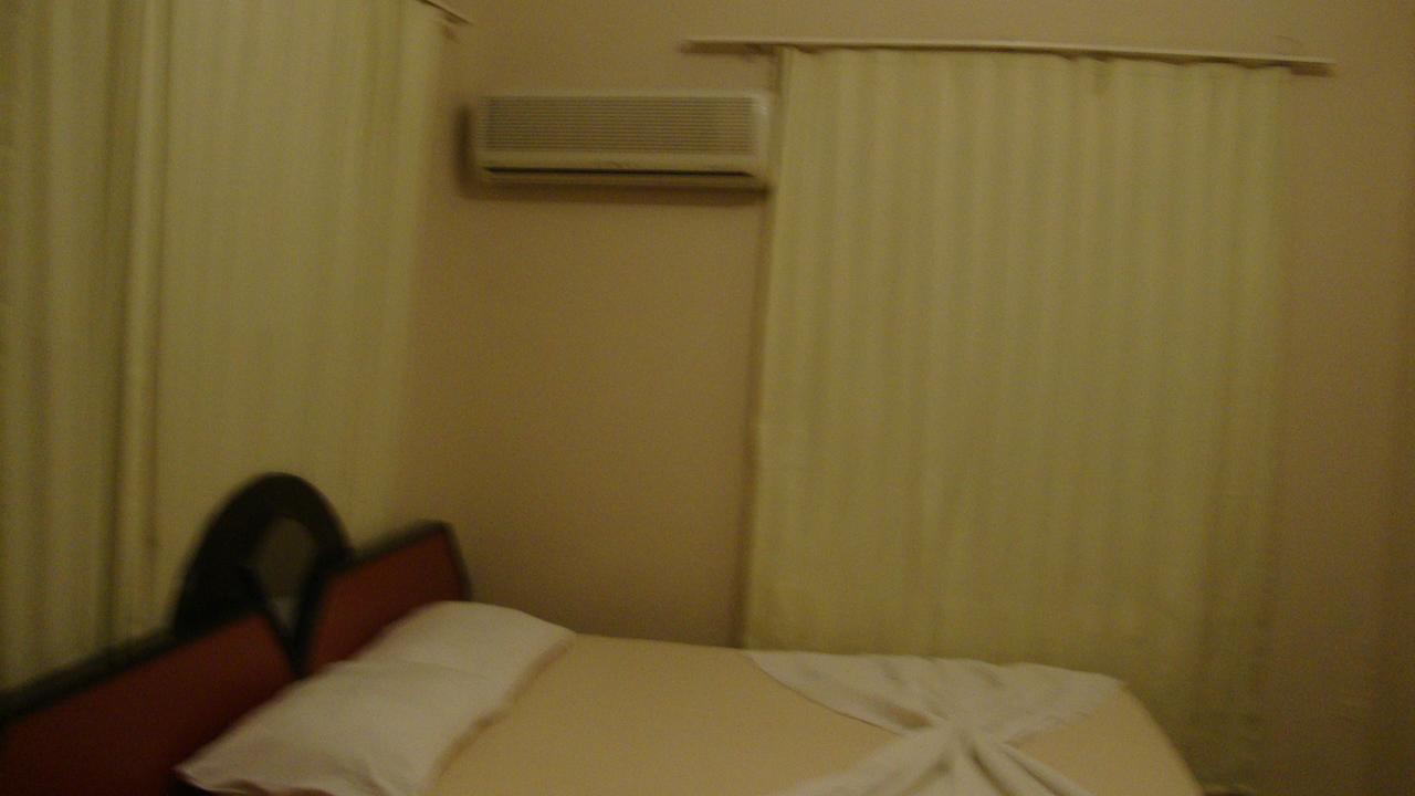 Degerli Motel Seferihisar Oda fotoğraf